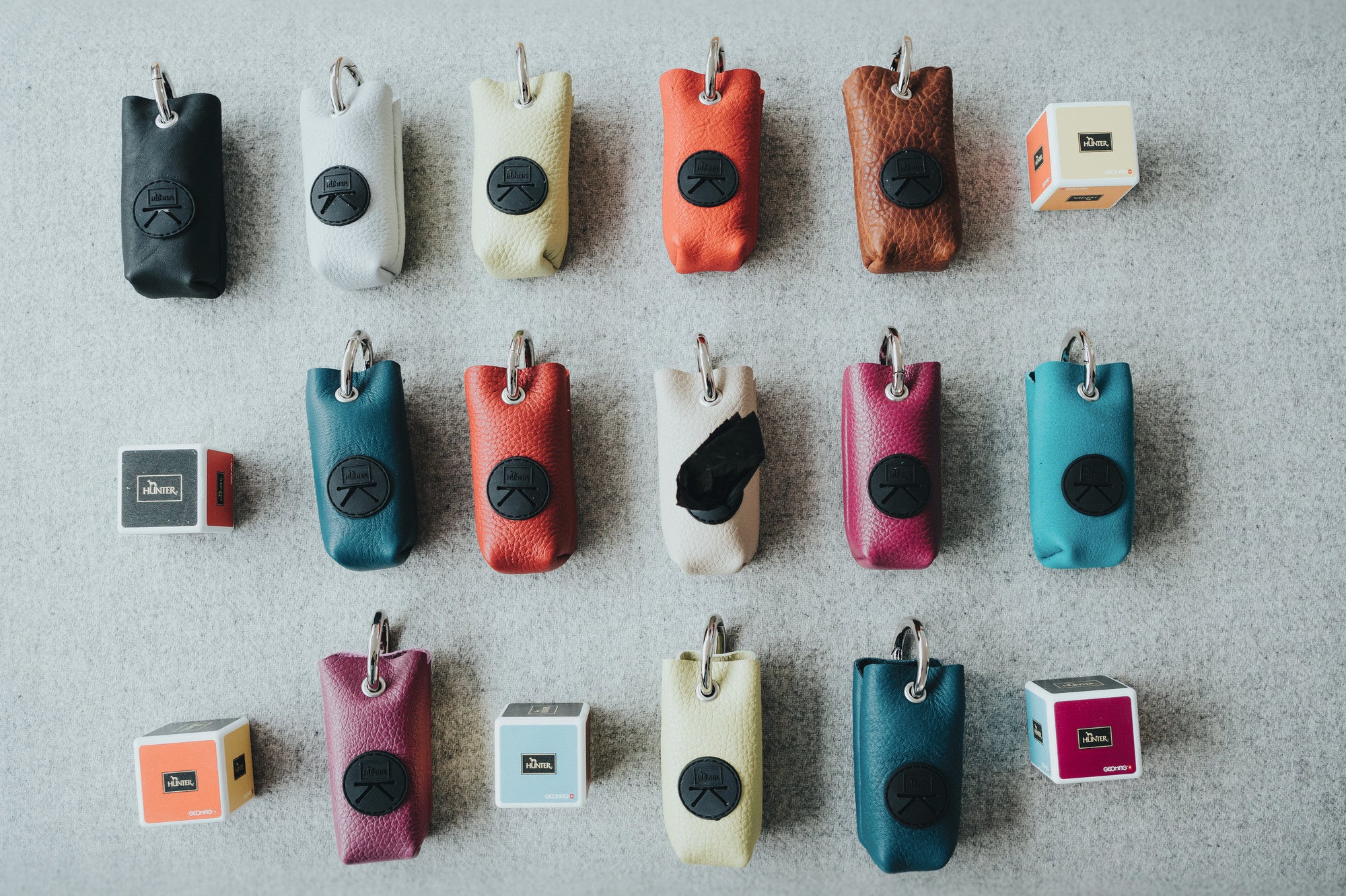 HUNTER® Yuna Leather Poopbag dispenser