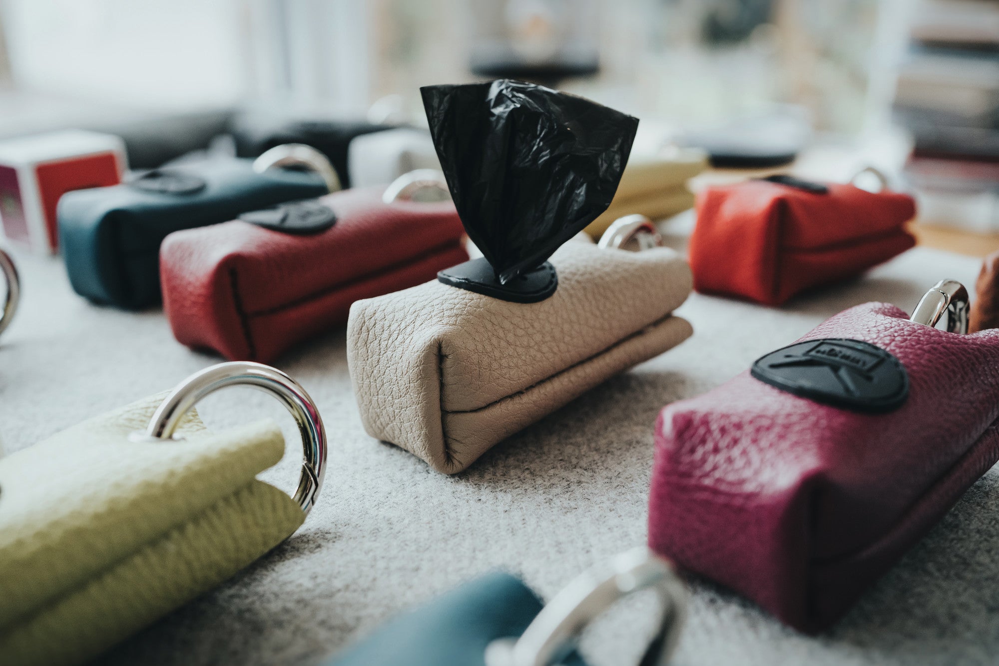 HUNTER® Yuna Leather Poopbag dispenser