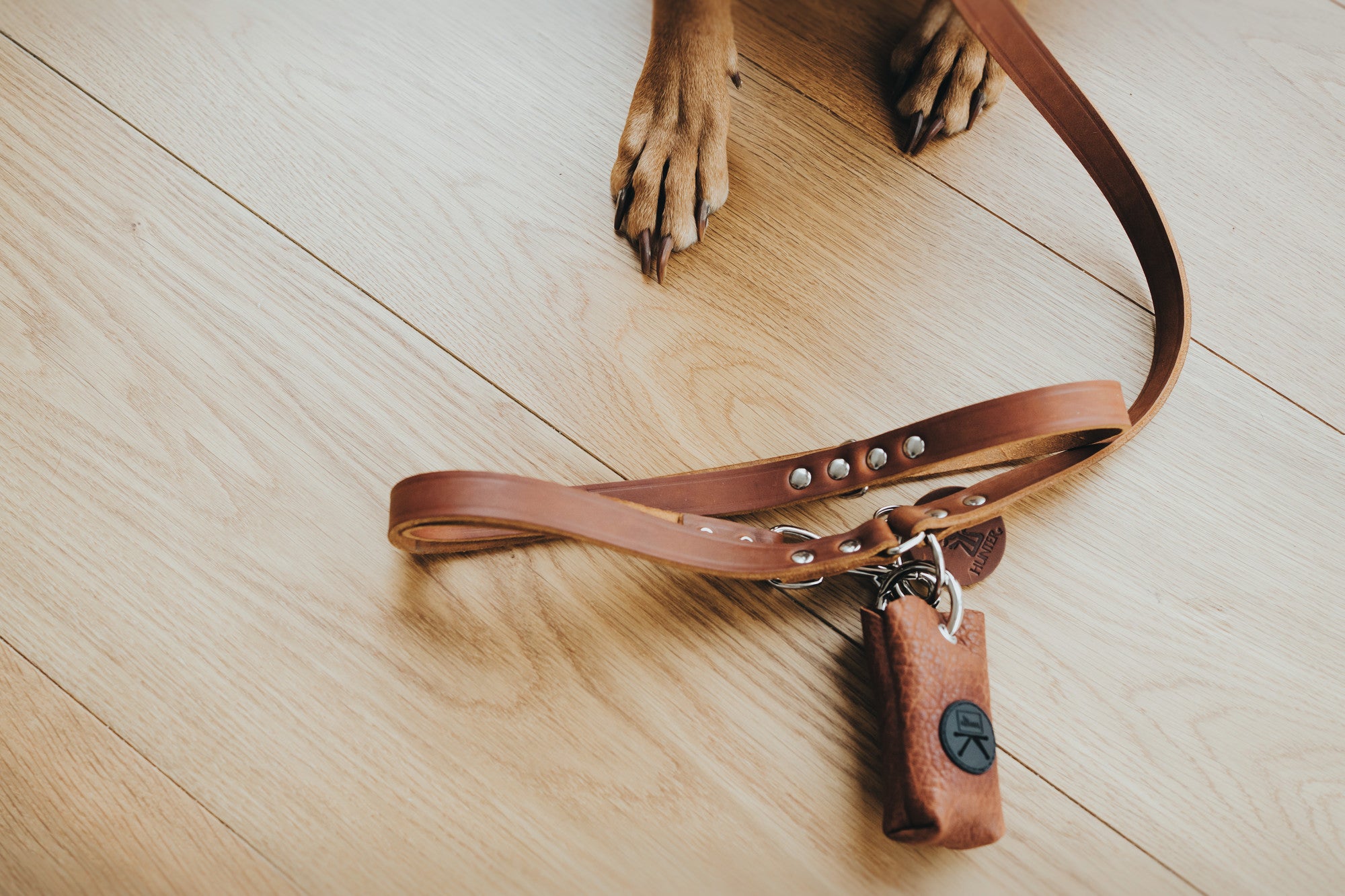 HUNTER® Yuna Leather Poopbag dispenser