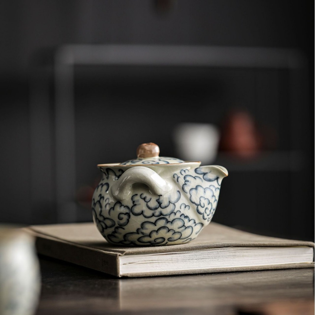 汝窯祥雲手抓壺輕奢高檔汝瓷茶具