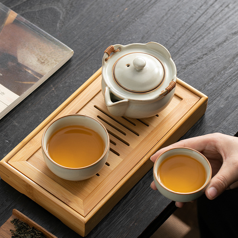 米黃汝窯大號手抓壺