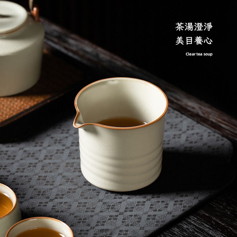 米黃汝窯公道杯