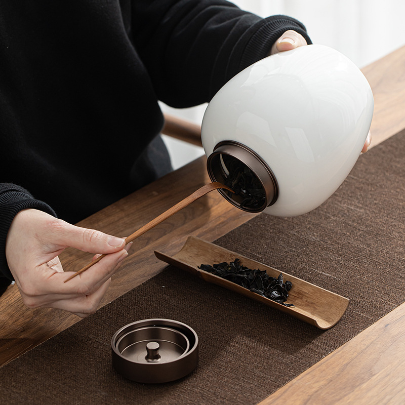 羊脂玉白瓷茶葉罐