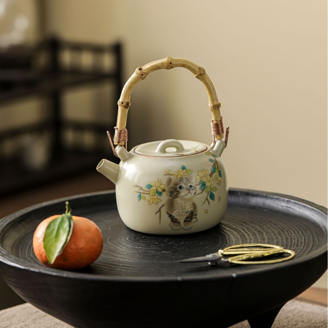 米黃汝窯貓咪提梁壺