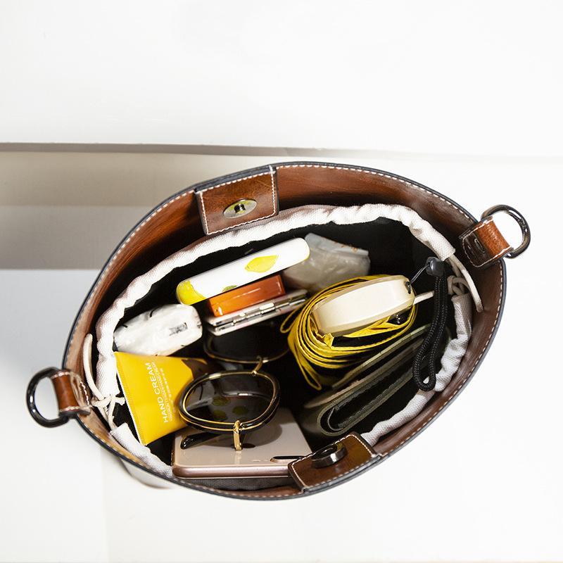 A vintage cross-body, one-shoulder handbag mySite