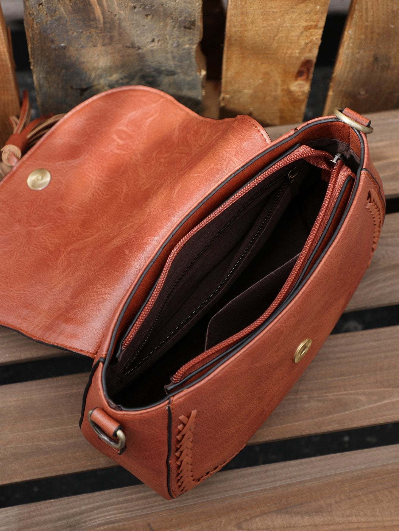 Hand woven Vintage saddle tassel messenger bag mySite