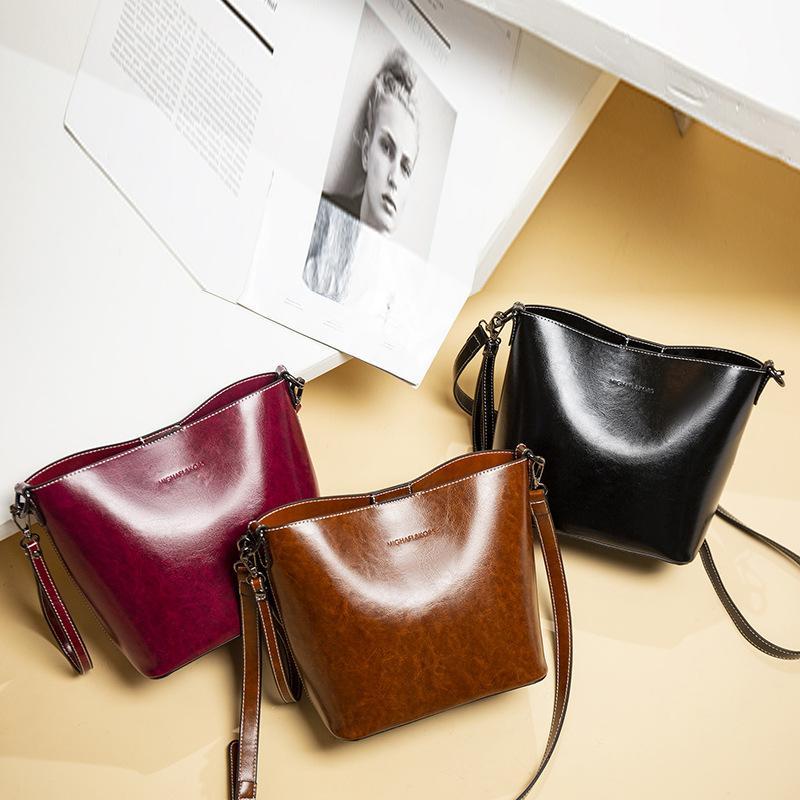 A vintage cross-body, one-shoulder handbag mySite