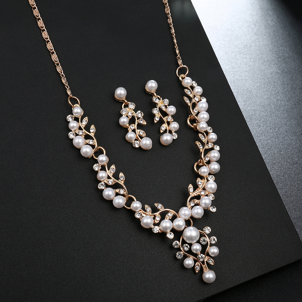 Vintage Simulated Pearl Jewelry Sets for Women 2020 Fashion Flower Statement Necklace and Earring Set Wedding Party Accessories/mask