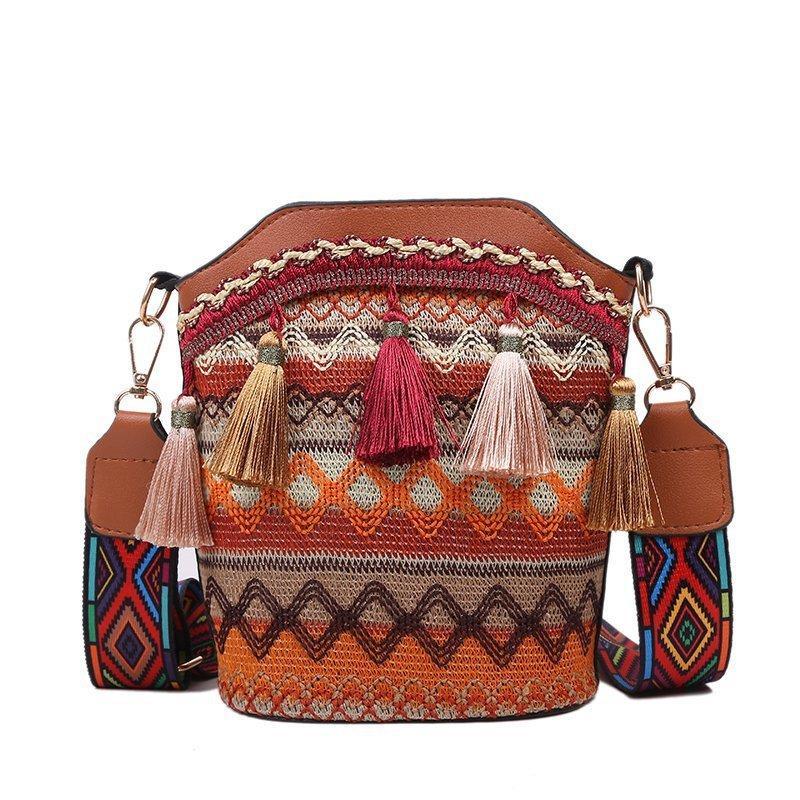 Ladies ethnic style personality one-shoulder messenger bag tassel bucket bag mySite