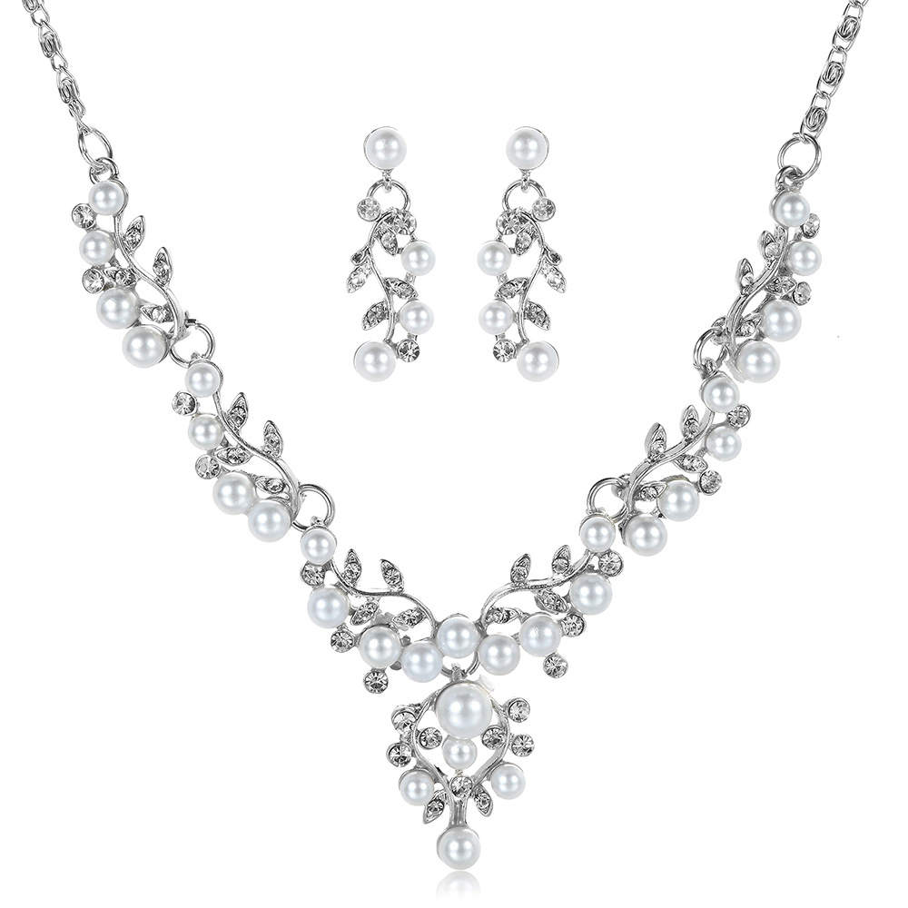 Vintage Simulated Pearl Jewelry Sets for Women 2020 Fashion Flower Statement Necklace and Earring Set Wedding Party Accessories/mask