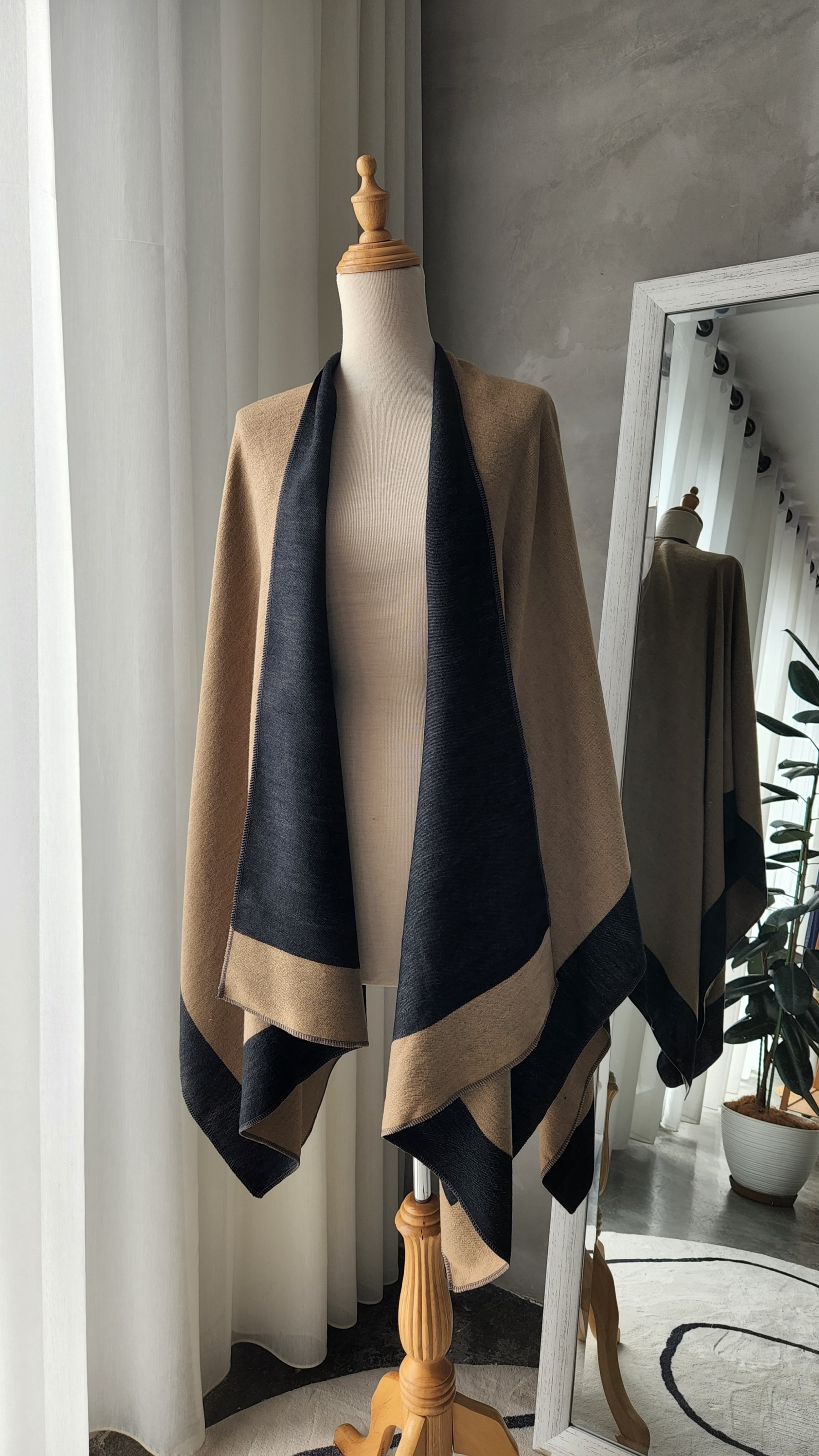 Zanotti Two-Sided Color Block Shawl Wrap-The Black Bow-