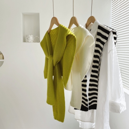 Wewe Ribbed Knit Shawl-The Black Bow-