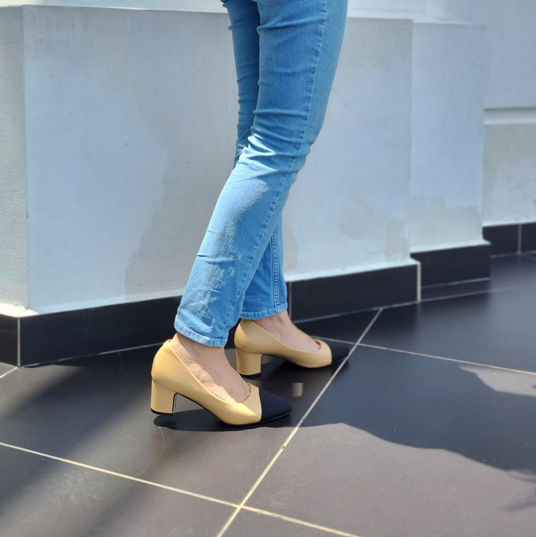 Le Classic Pumps-The Black Bow-