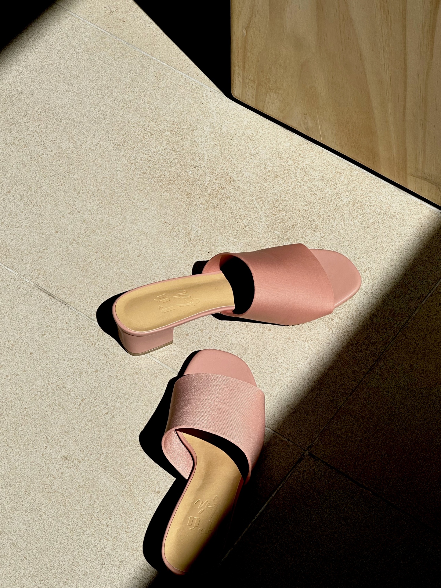 Doux Elastane Comfy Stretch Block Heel Sandals-The Black Bow-