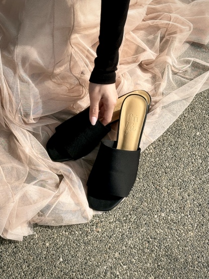 Doux Elastane Comfy Stretch Block Heel Sandals-The Black Bow-
