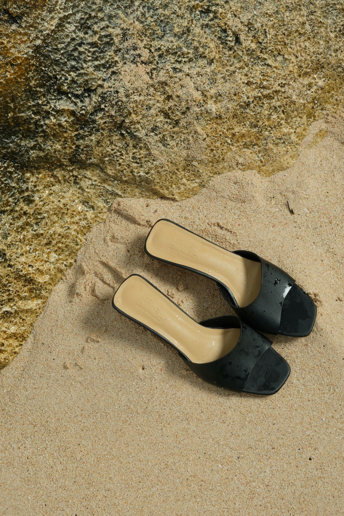 Bisou Geometric Block Heel Sandals-Black-The Black Bow-