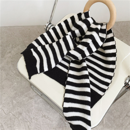 Wewe Ribbed Knit Shawl-The Black Bow-