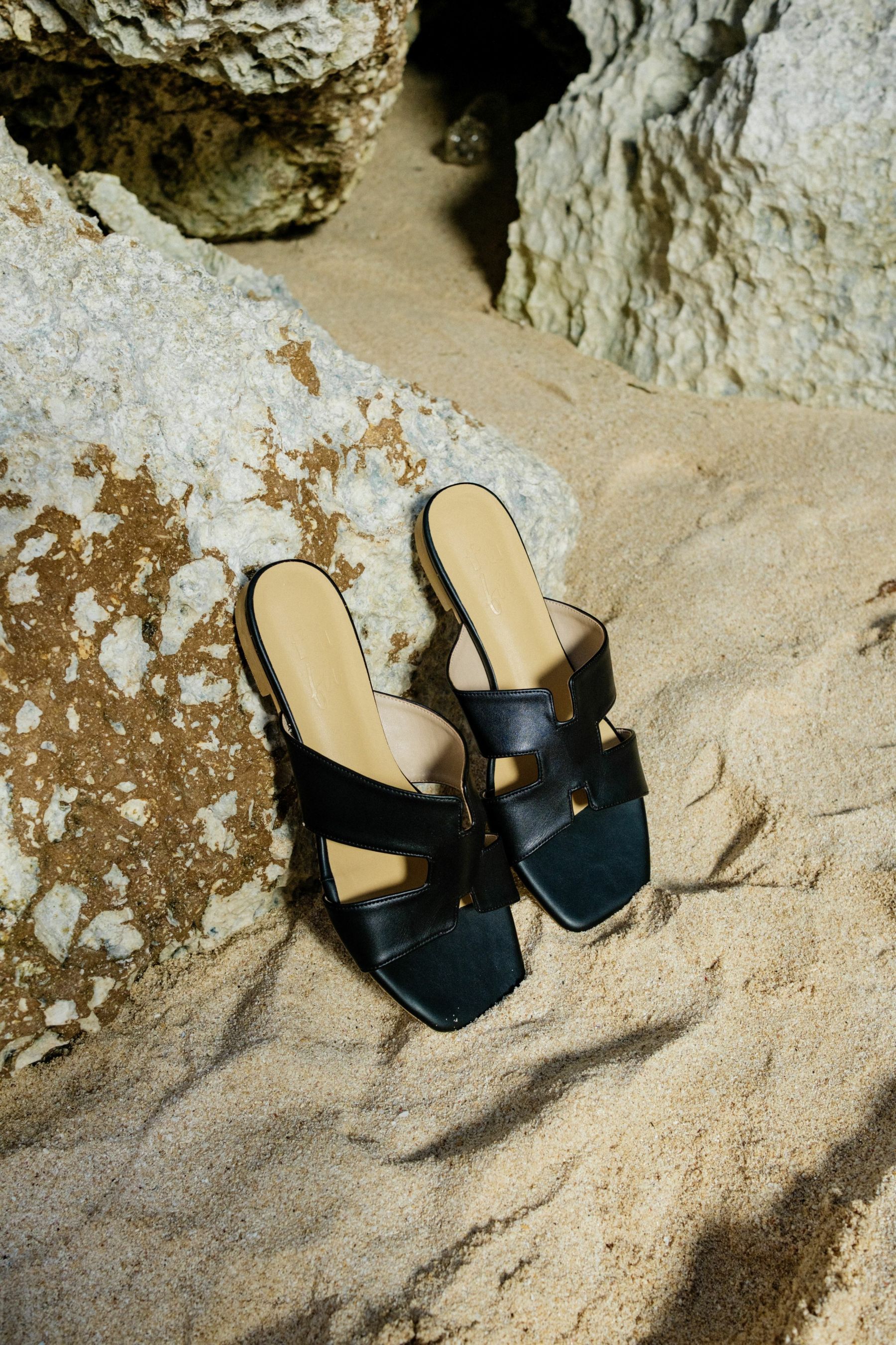 Louisé Geometric Sandal-Black-The Black Bow-