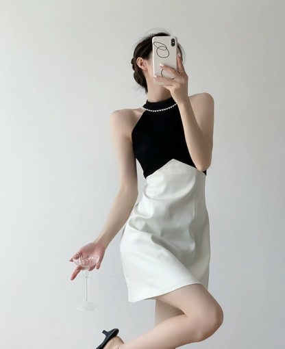 Navya Color Block Halter Neck Dress (Rejected-XL size)-The Black Bow-