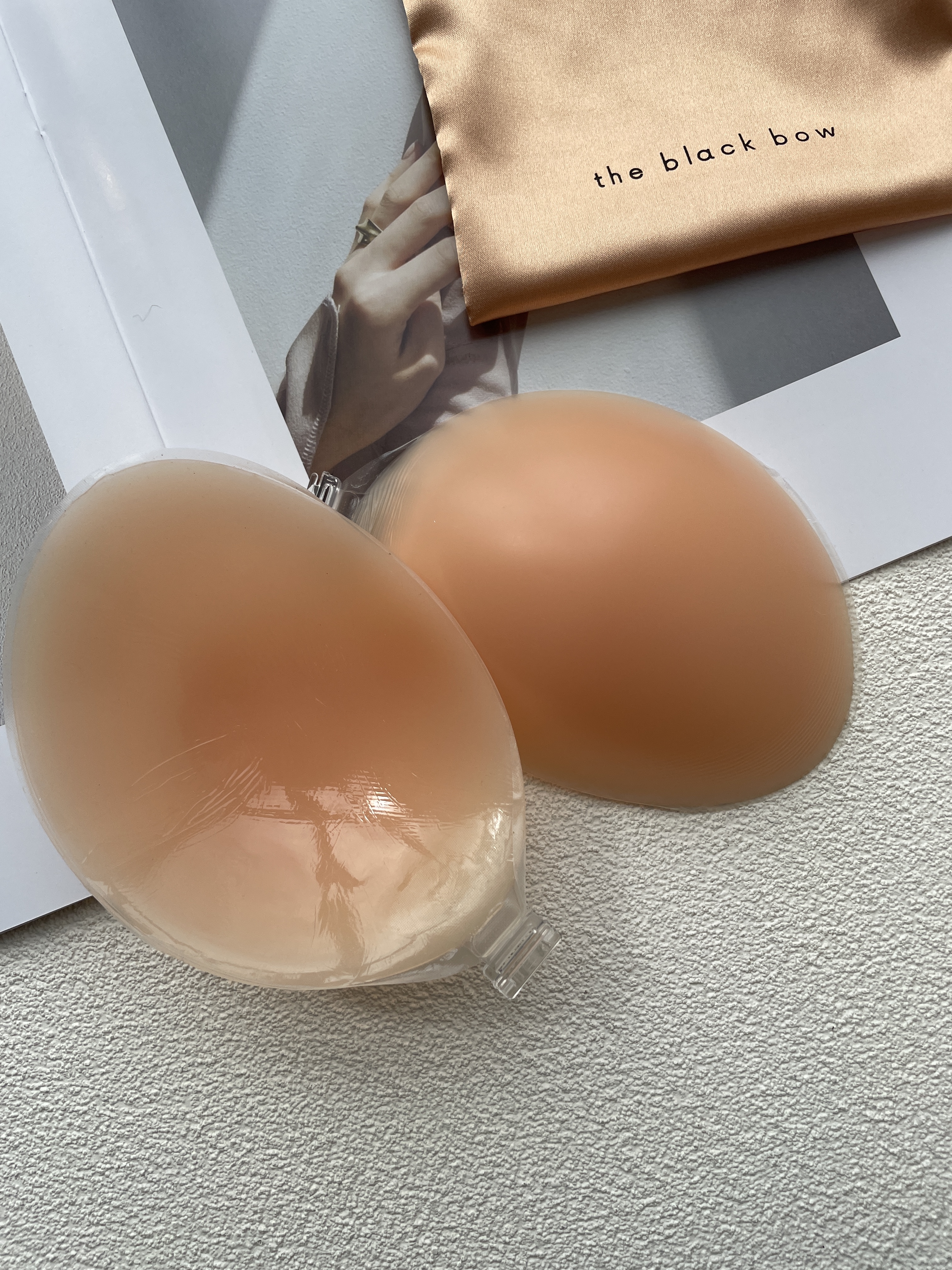 Hassle-Free Natural Look Seamless Silicone Nude Bra-The Black Bow-