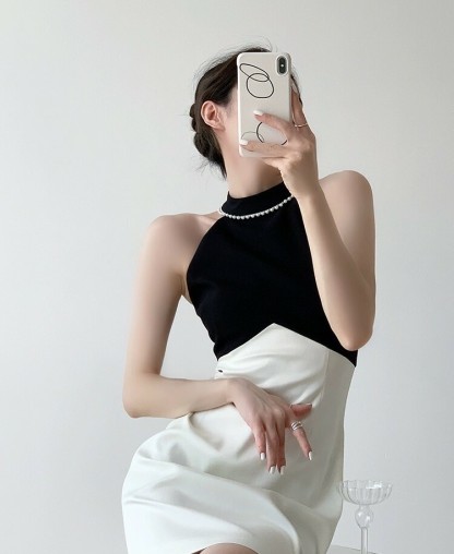 Navya Color Block Halter Neck Dress (Rejected-XL size)-The Black Bow-