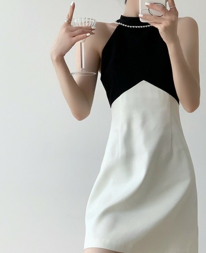 Navya Color Block Halter Neck Dress (Rejected-XL size)-The Black Bow-