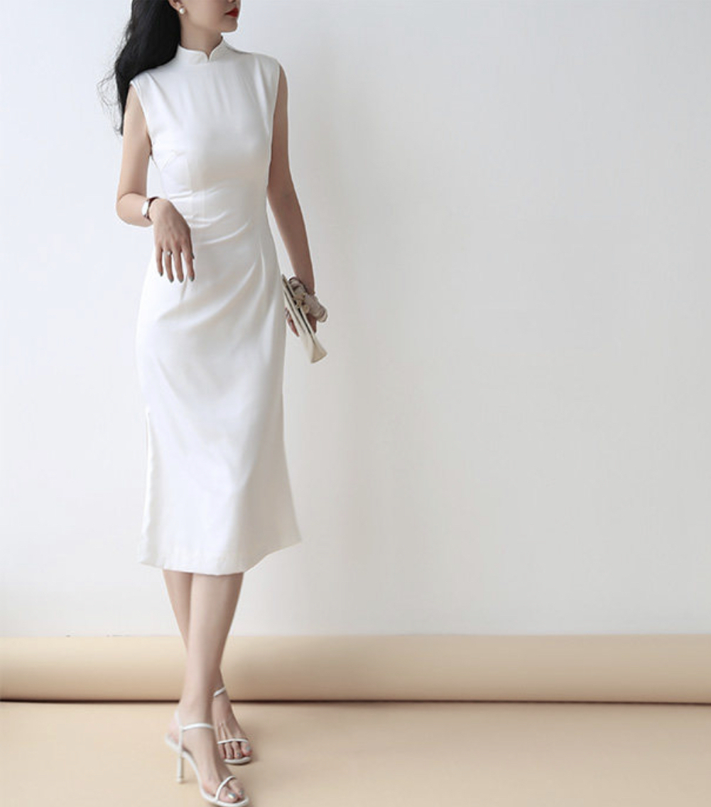 Yu's Simple Mandarin Collar Cheongsam - White