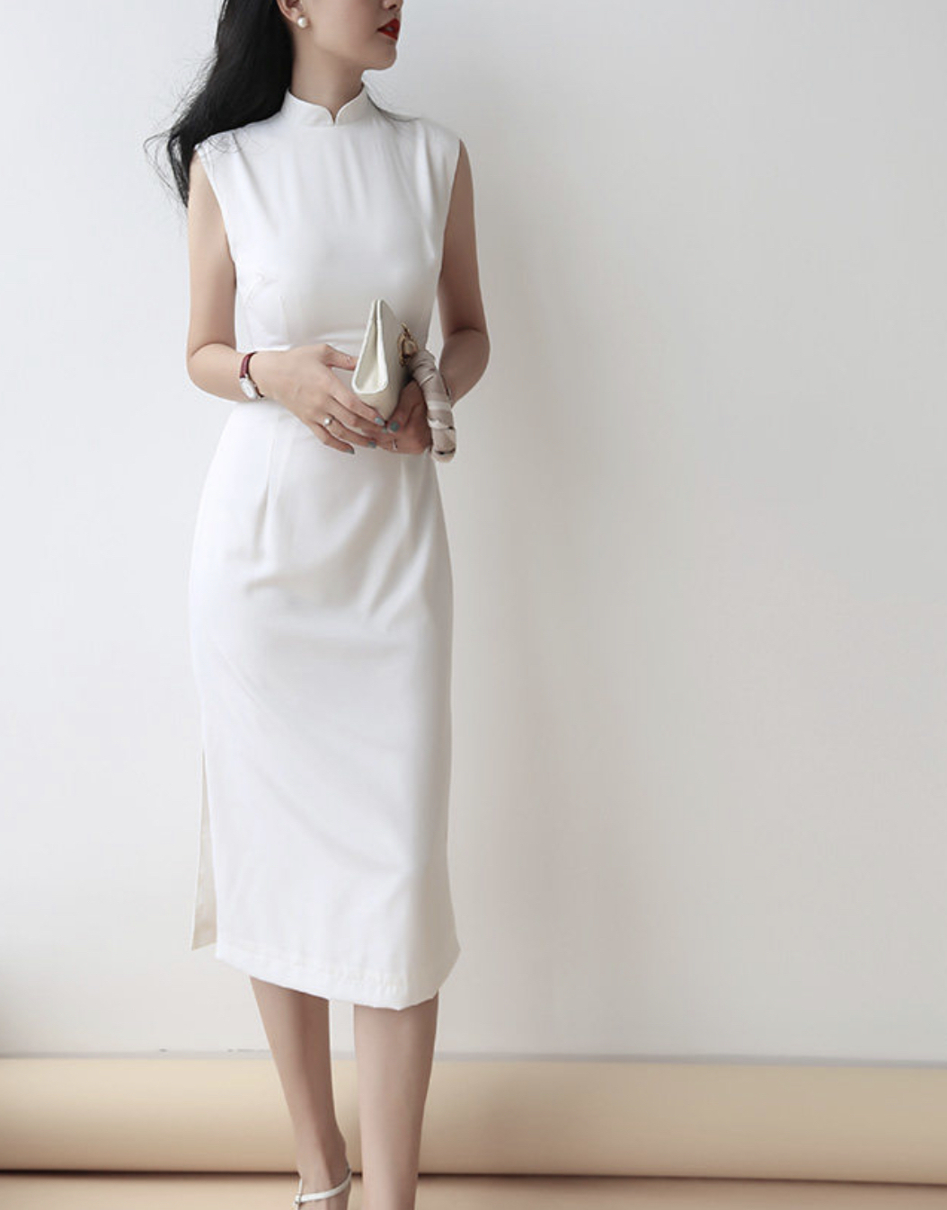 Yu's Simple Mandarin Collar Cheongsam - White-The Black Bow-