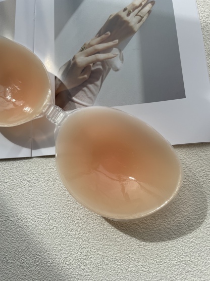 Hassle-Free Natural Look Seamless Silicone Nude Bra-The Black Bow-