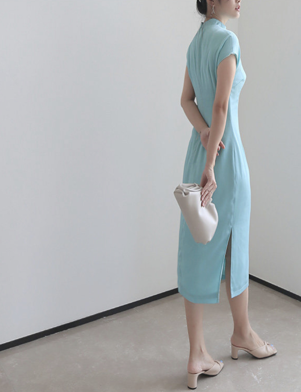 Chen's Mandarin Collar Textured Cheongsam - Lake Blue-The Black Bow-