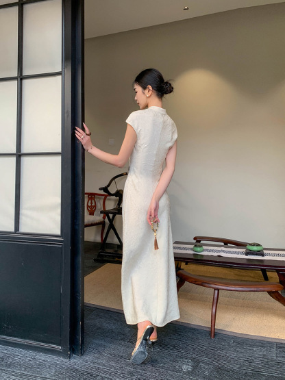 Zhou Ying Bias Cutting Cheongsam-The Black Bow-
