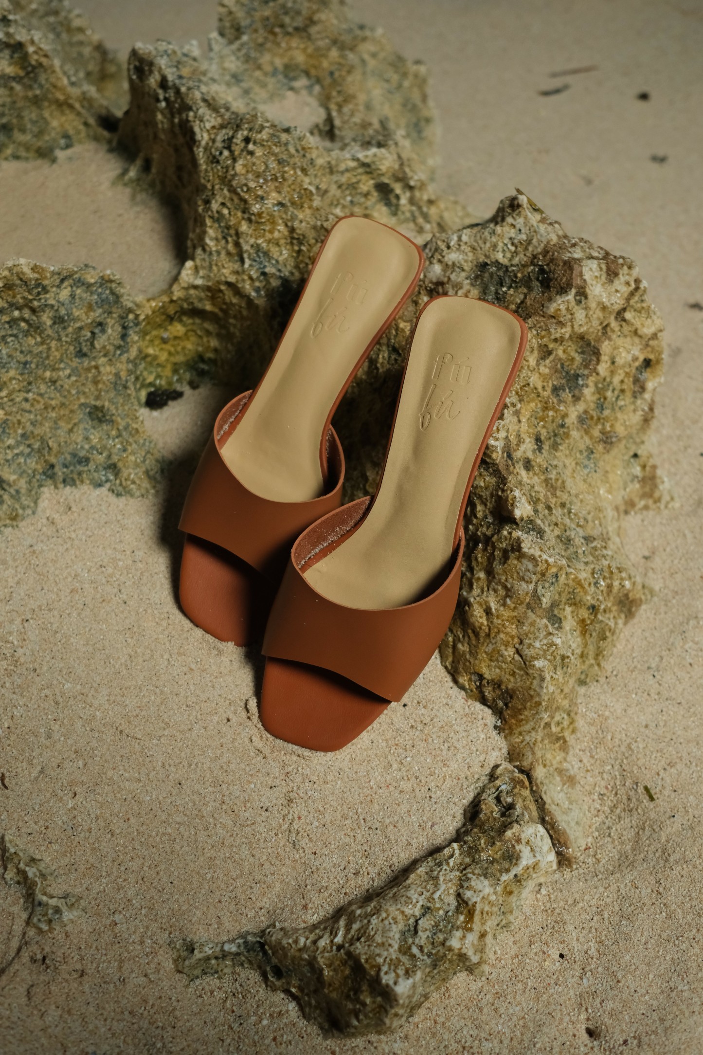 Bisou Geometric Block Heel Sandals-Caramel-The Black Bow-