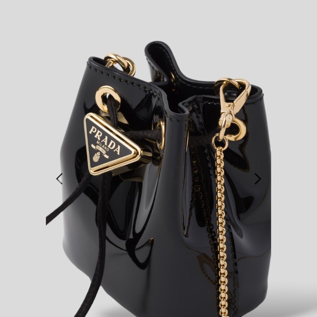 PRADA★Patent leather mini-pouch ミニポーチ★送料込
