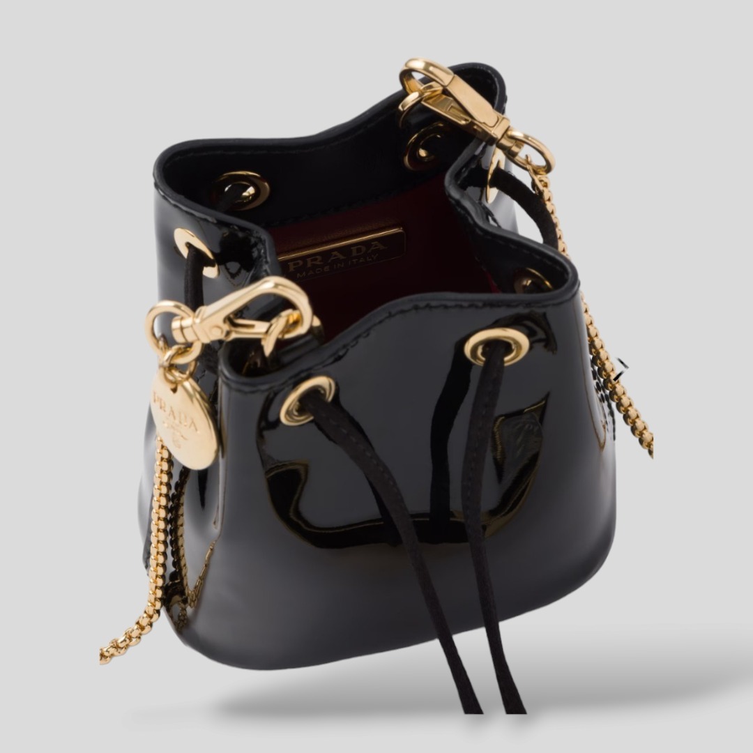 PRADA★Patent leather mini-pouch ミニポーチ★送料込