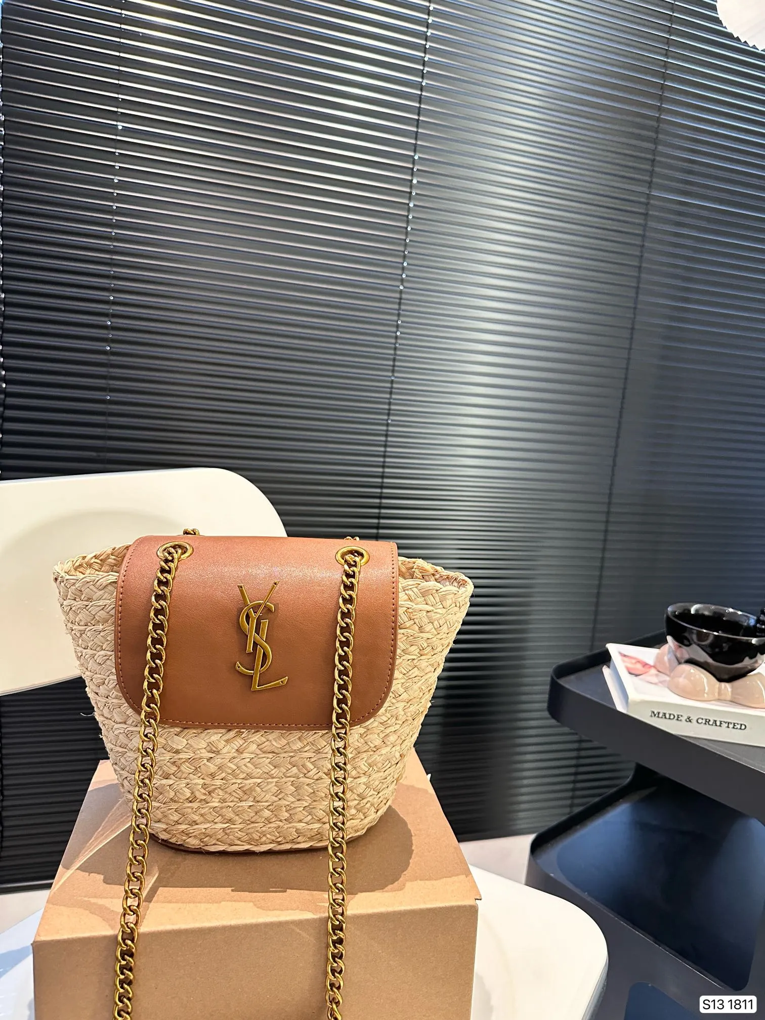 ＊Saint Laurent＊ ミニMANON ショルダーバッグ