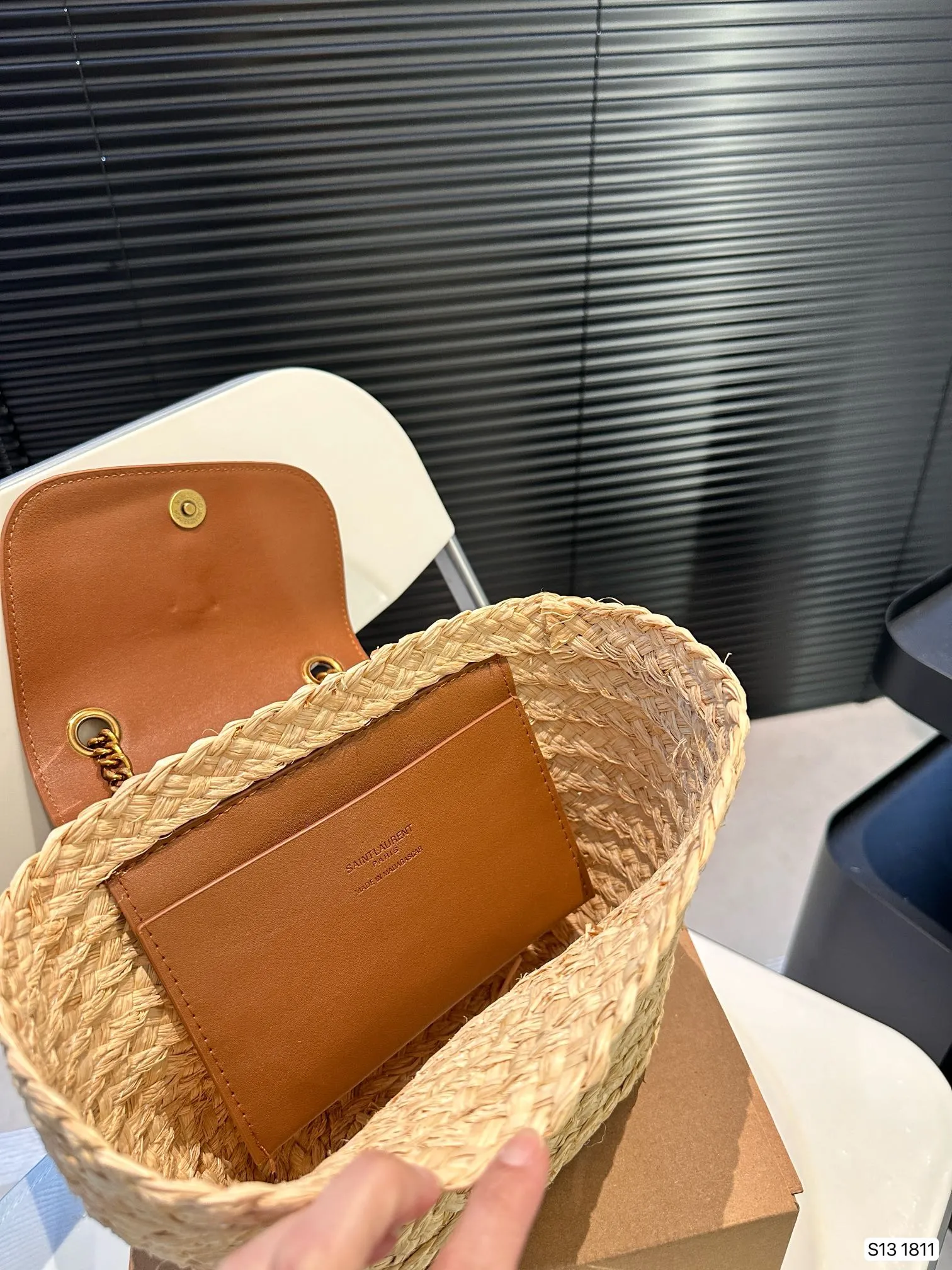 ＊Saint Laurent＊ ミニMANON ショルダーバッグ