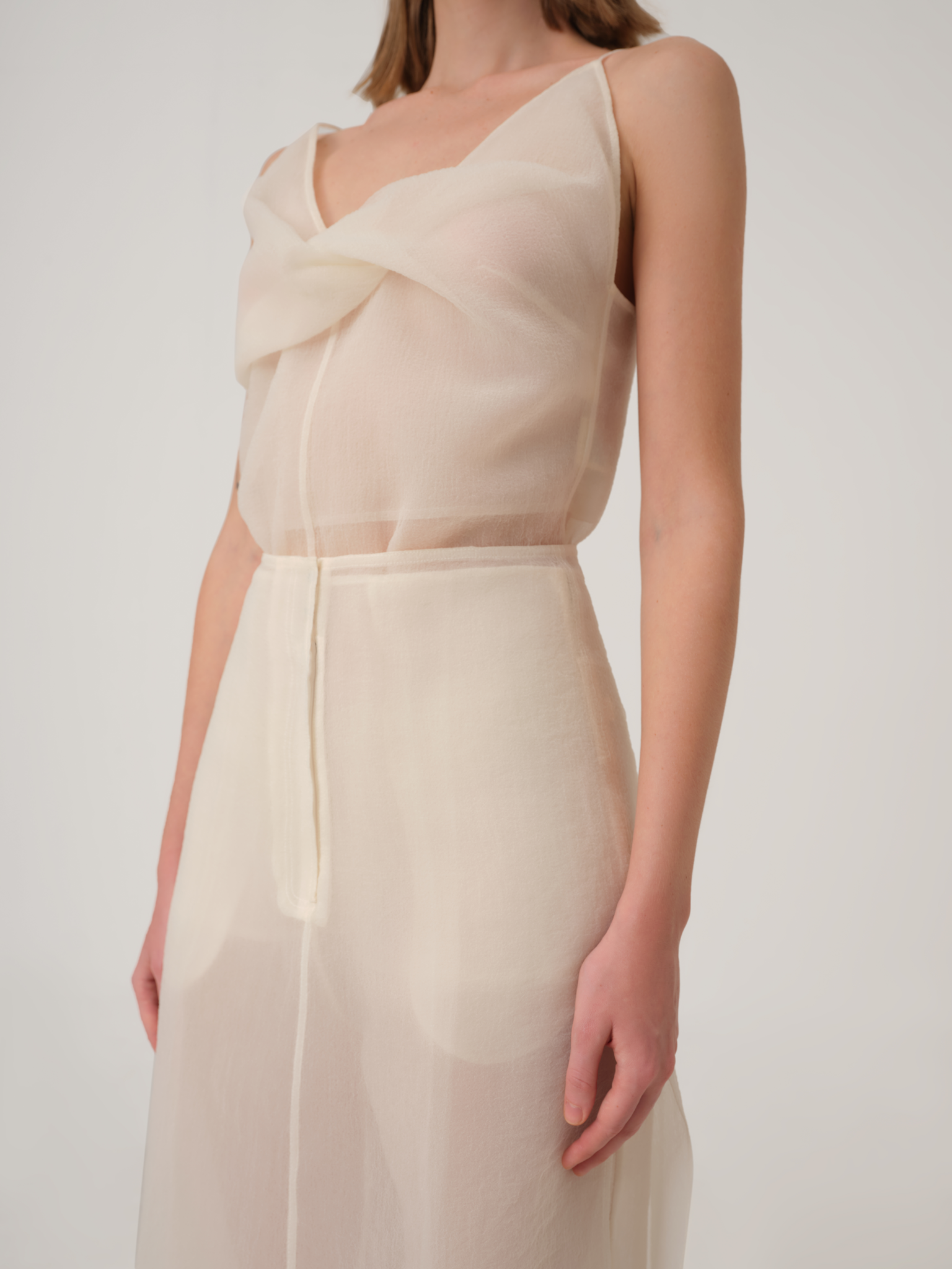 SPAGHETTI STRAP TWISTED ORGANZA BLOUSE