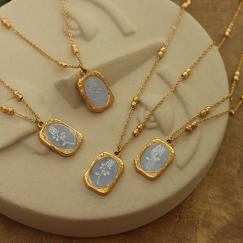 Rose Pattern Magic Mirror Pendant Necklace