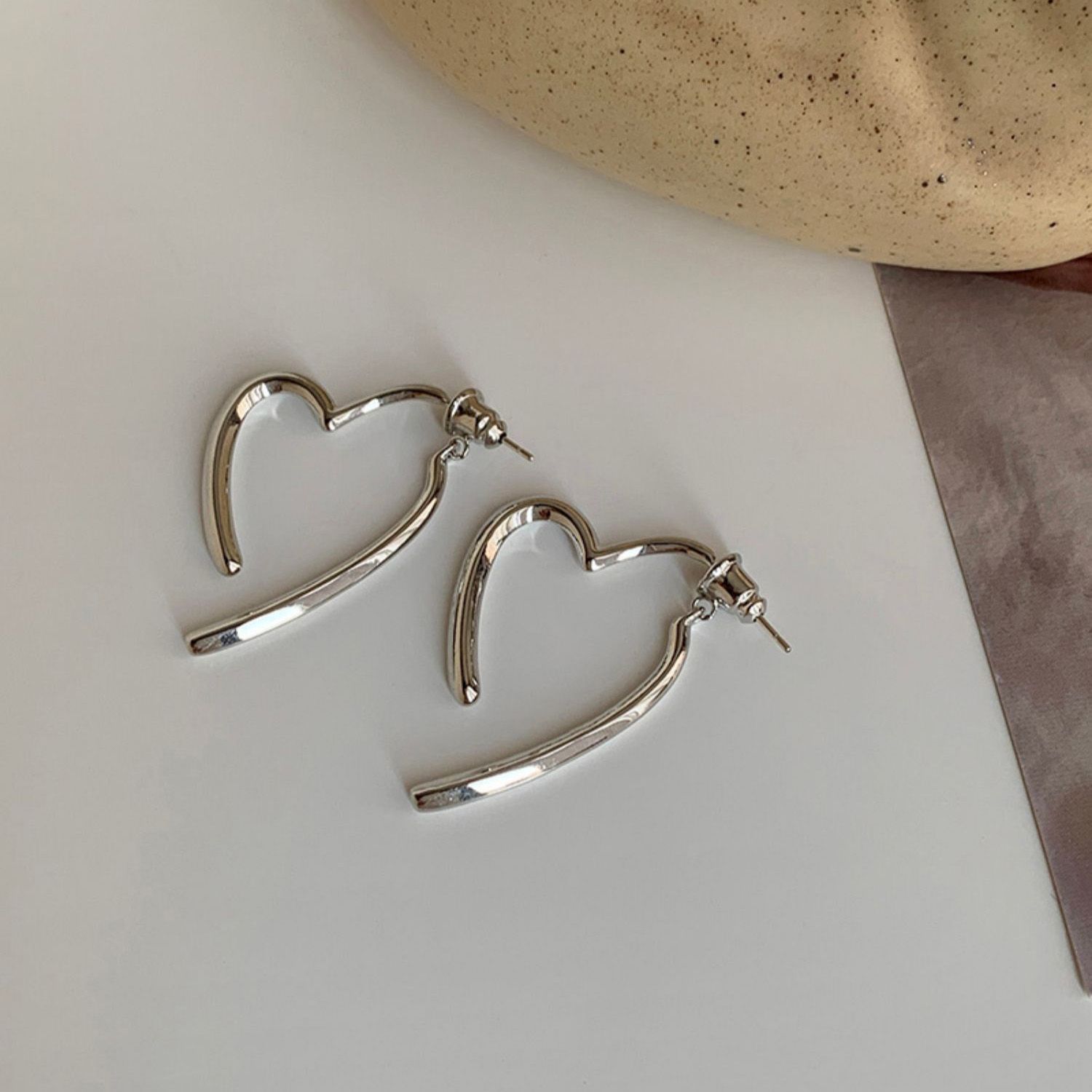 法式氣質小眾設計感高級愛心s925銀針耳環