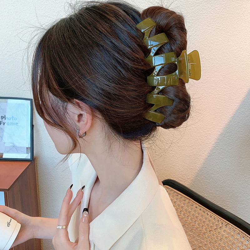 經典百搭高級感簡約髮量多盤髮後腦勺鯊魚夾髮飾
