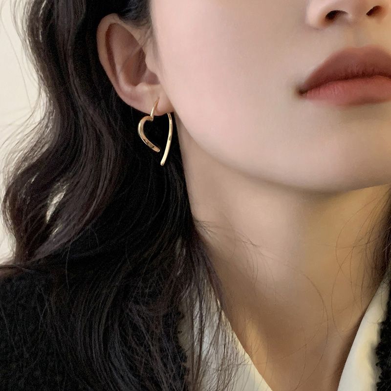 法式氣質小眾設計感高級愛心s925銀針耳環