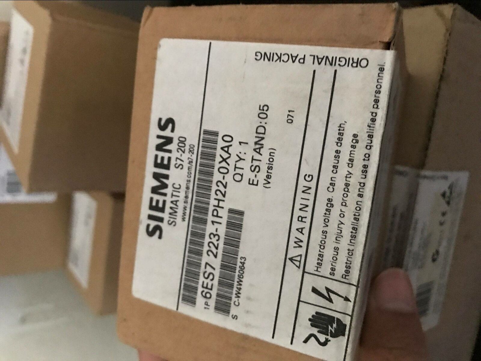 one-siemens-6es7-223-1ph22-0xa0-6es7223-1ph22-0xa0-module 0