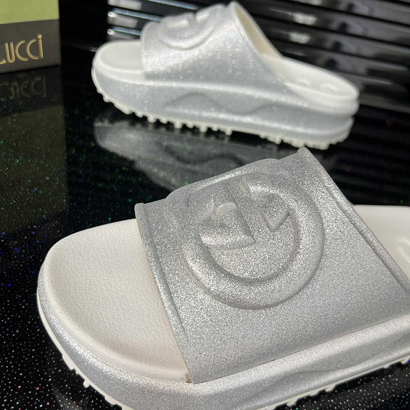 グッチ（GUCCI）サンダル GGプラットフォームスライド シューズ レディース