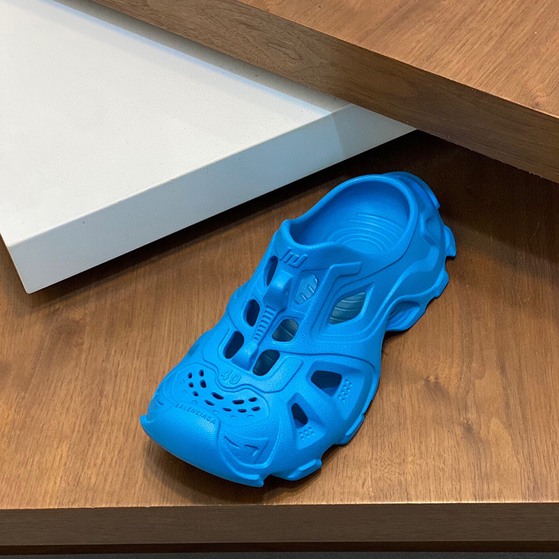 バレンシアガ（BALENCIAGA）HD ラバー カットアウト スライドサンダル ロゴ