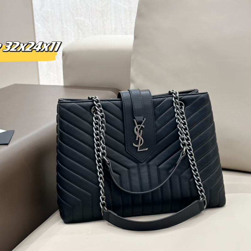 SAINT LAURENT サンローランエンベロープ ショルダーバッグ