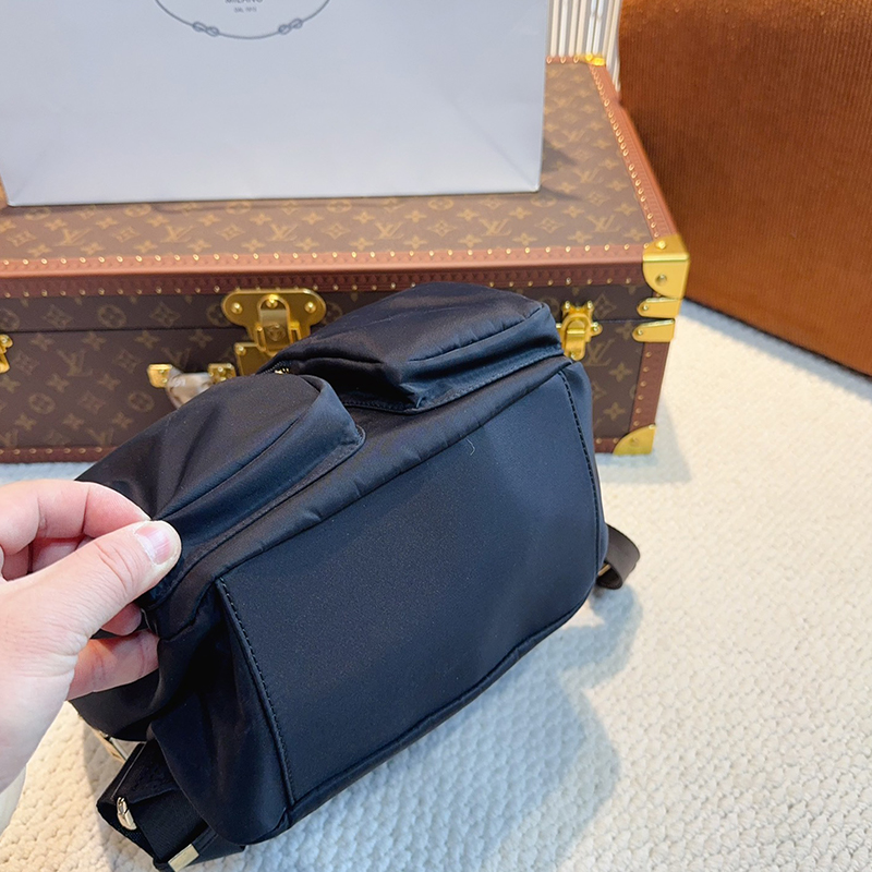 プラダ（ PRADA） バックパック リュックパック レディース