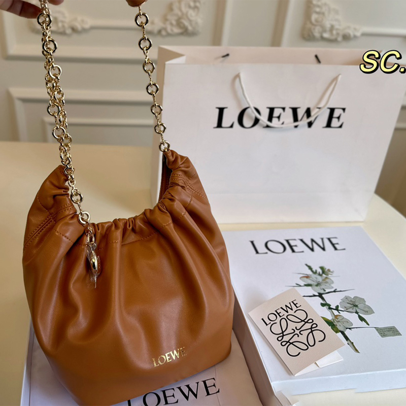 ロエベ (LOEWE) Squeeze ポケットバッグ 脇下バッグ ハンドバッグ レディース