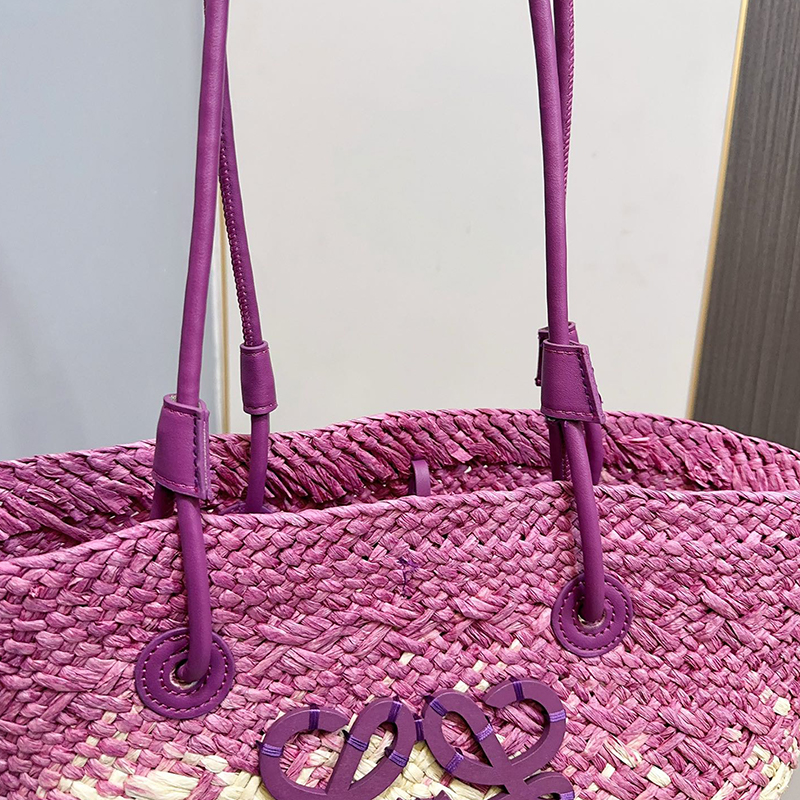 ロエベ (LOEWE) Squeeze クロシェ バッグ ハンドバッグ  レディース