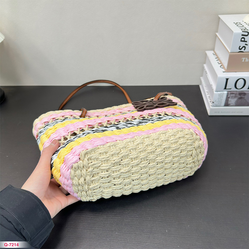 ロエベ (LOEWE) Squeeze クロシェ バッグ ハンドバッグ  レディース