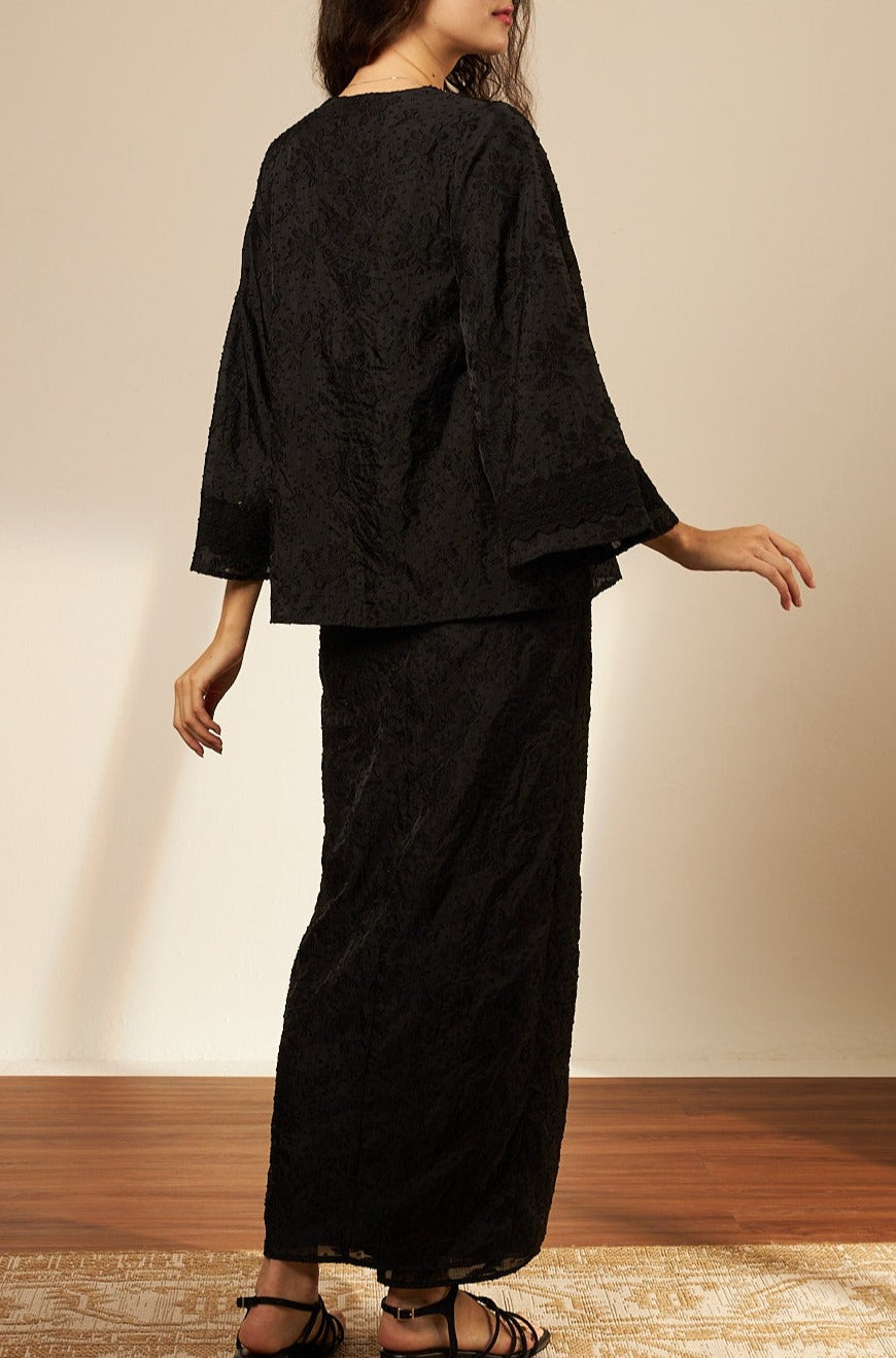 Samara Black Button-Up Lace Kurung Set